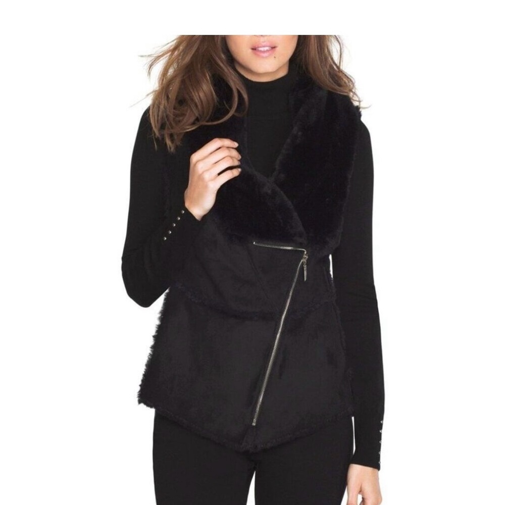 🎉🎉HOST PICK🎉🎉 WHBM Women's Black Faux Fur Vest
